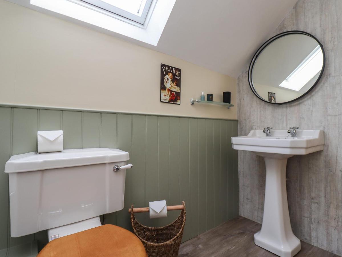 Charlotte'S Cottage Seahouses Εξωτερικό φωτογραφία